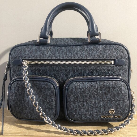 Michael Kors Elliot Medium Logo Admiral/Blue Utility Camera Messenger Bag - Picture 10 of 16